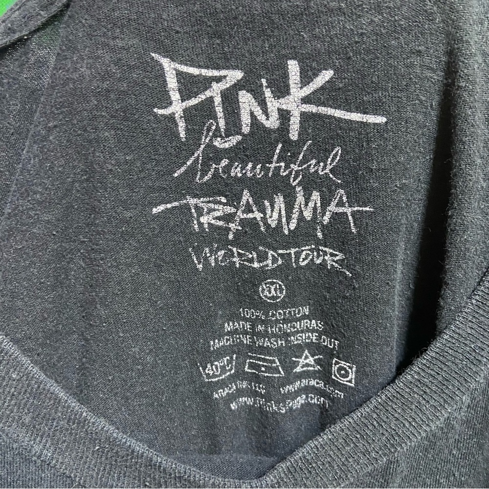 PINK 2018 Concert Tour Black  Tee - Picture 6 of 6